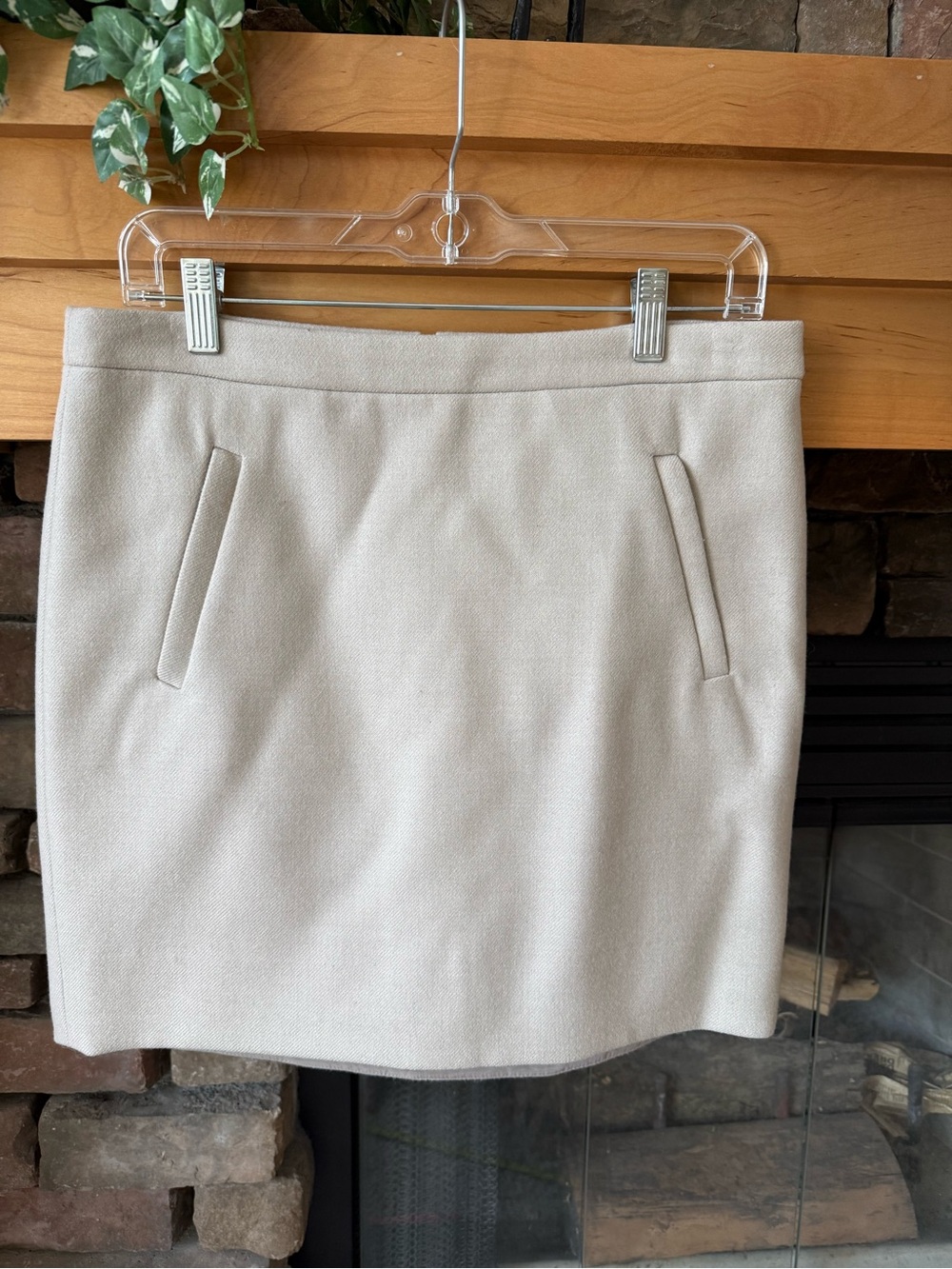 J Crew Classic Beige Tan Women's Mini Skirt Pockets Wool Lined Size 6
